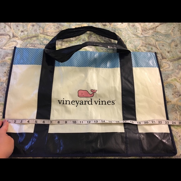 VGUC Vineyard Vines reusable bag - Picture 5 of 8